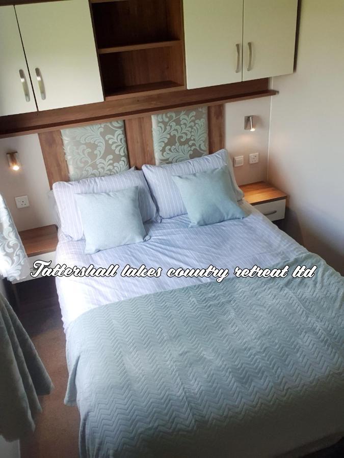 Вілла Tattersall Lakes Country Retreat Dogdyke Екстер'єр фото