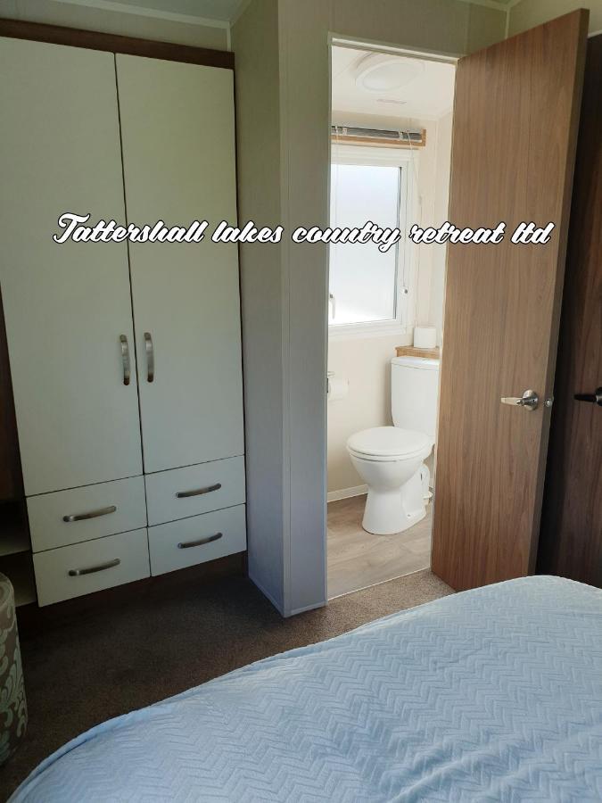 Вілла Tattersall Lakes Country Retreat Dogdyke Екстер'єр фото